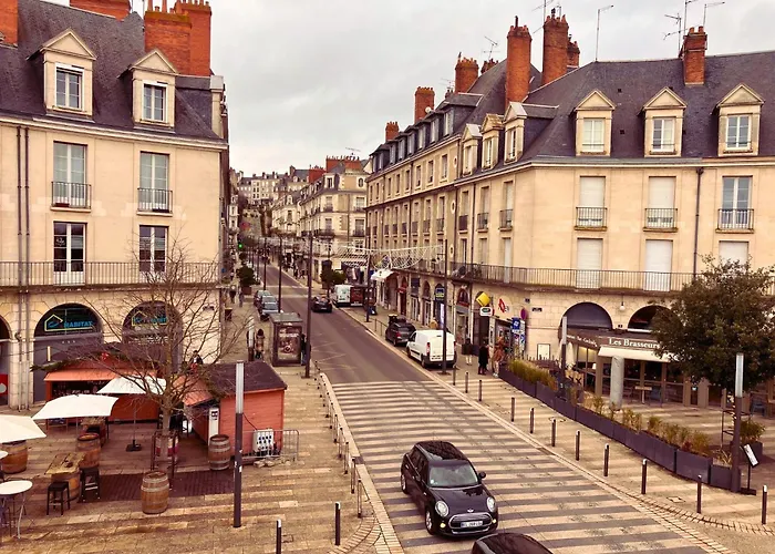 Bon Blois, Cosy Et Charmant Face A La Loire